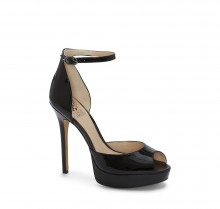Vince Camuto: Up To 60% Off Winter Sale