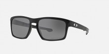 Sunglass Hut: Up to 60% Off Holiday Sale