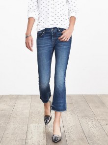 Banana Republic: 30% Off Full Priced Pants