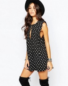 Asos: Up To 60% Off Dresses & Rompers and More