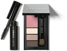 Bobbi Brown: Weekend Eye and Cheek Palette as Gift Bobbi Brown: Weekend Eye and Cheek Palette as Gift