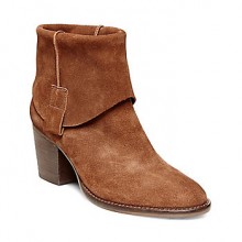 Steve Madden: extra 50% Off Clearance + free shipping