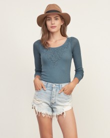 Abercrombie & Fitch: Select Styles for $15+ Today Only
