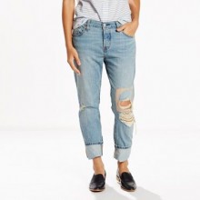 Levi’s: Up to 40% Off Purchase