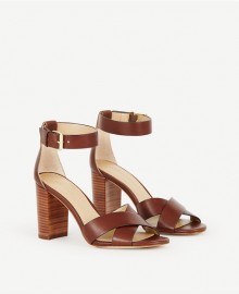 Ann Taylor: 30% Off Shoes, Handbags & Accessories