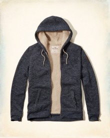 Hollister: Up to 70% Off All Clearance Items