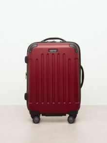 Kenneth Cole: Free Luggage as Gift with $200+ Purchase