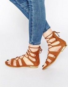 Asos: Up To 60% Off Shoes & Accessories Today