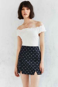 Urban Outfitters: Free Shipping All Orders Urban Outfitters: Free Shipping All Orders