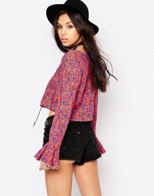 ASOS: 20% Off Holiday Styles
